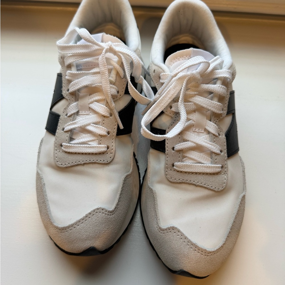 New Balance White and Black Sneakers